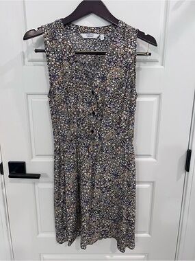 & Other Stories Sleeveless Floral V-Neck Dress in Black and Cream